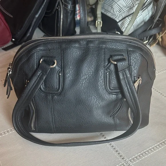 Rosetti Black Shoulder Bag - Picture 1 of 5